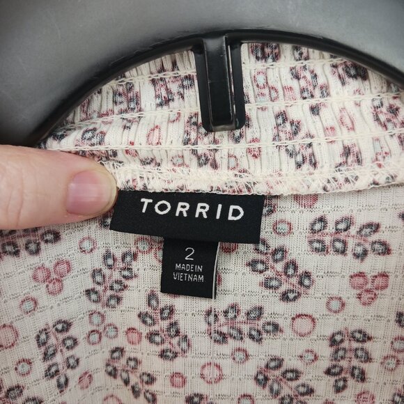 #65 3/$18 - Torrid Tan/Blue Long Sleeve Top Size 2X - Picture 6 of 6